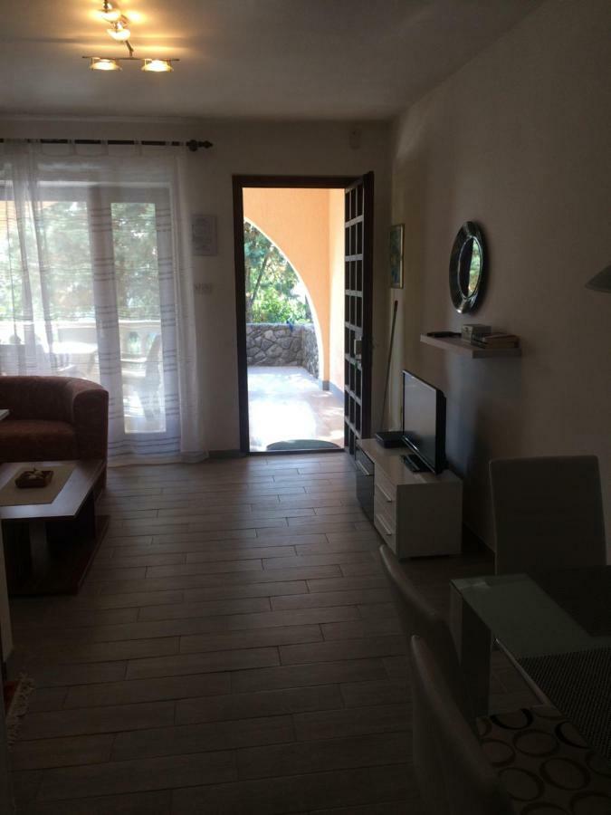 Apartments Toni-Malinska Extérieur photo